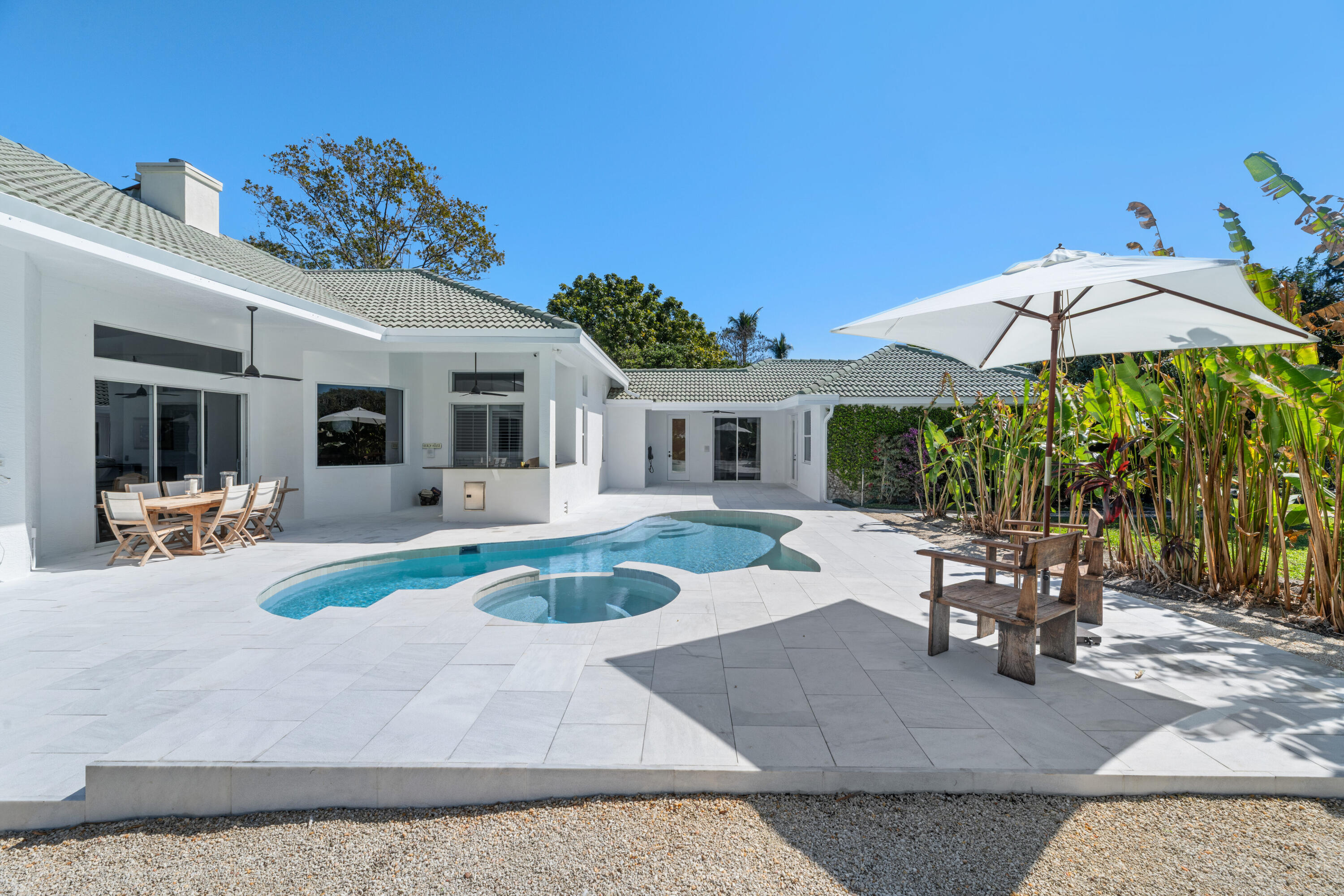 WELLINGTON AERO CLUB OF THE LANDINGS AT WELLINGTON - Residential