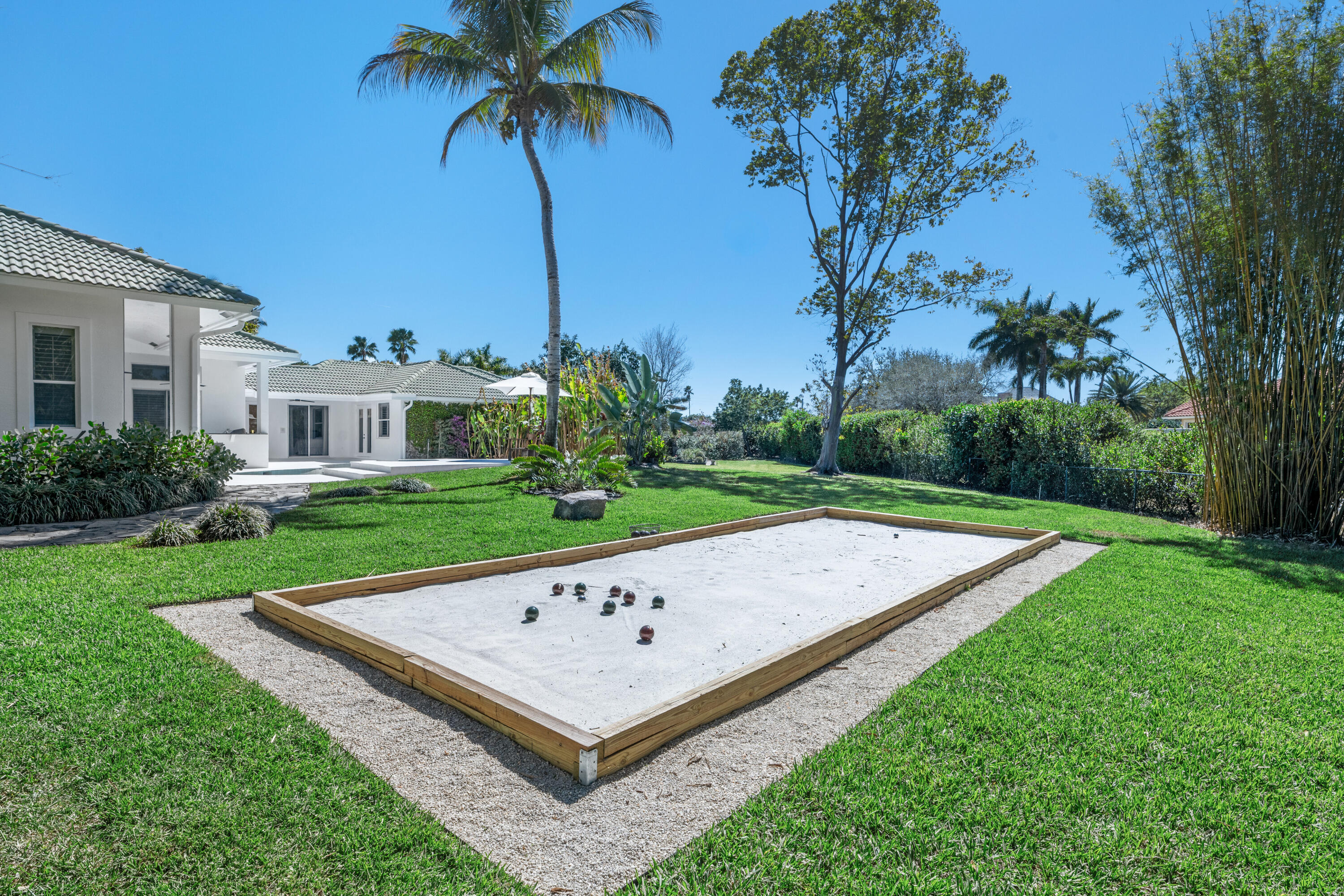 WELLINGTON AERO CLUB OF THE LANDINGS AT WELLINGTON - Residential