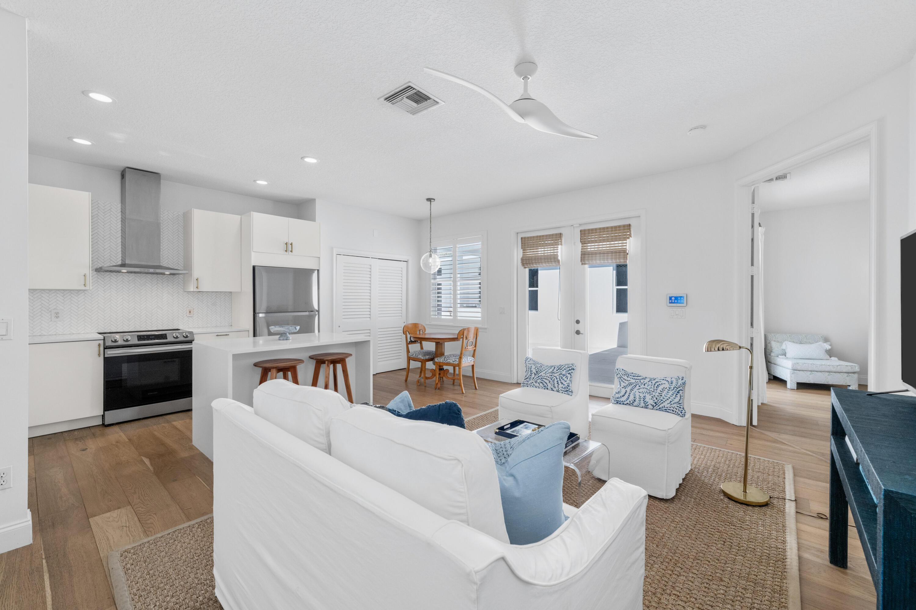 WELLINGTON AERO CLUB OF THE LANDINGS AT WELLINGTON - Residential