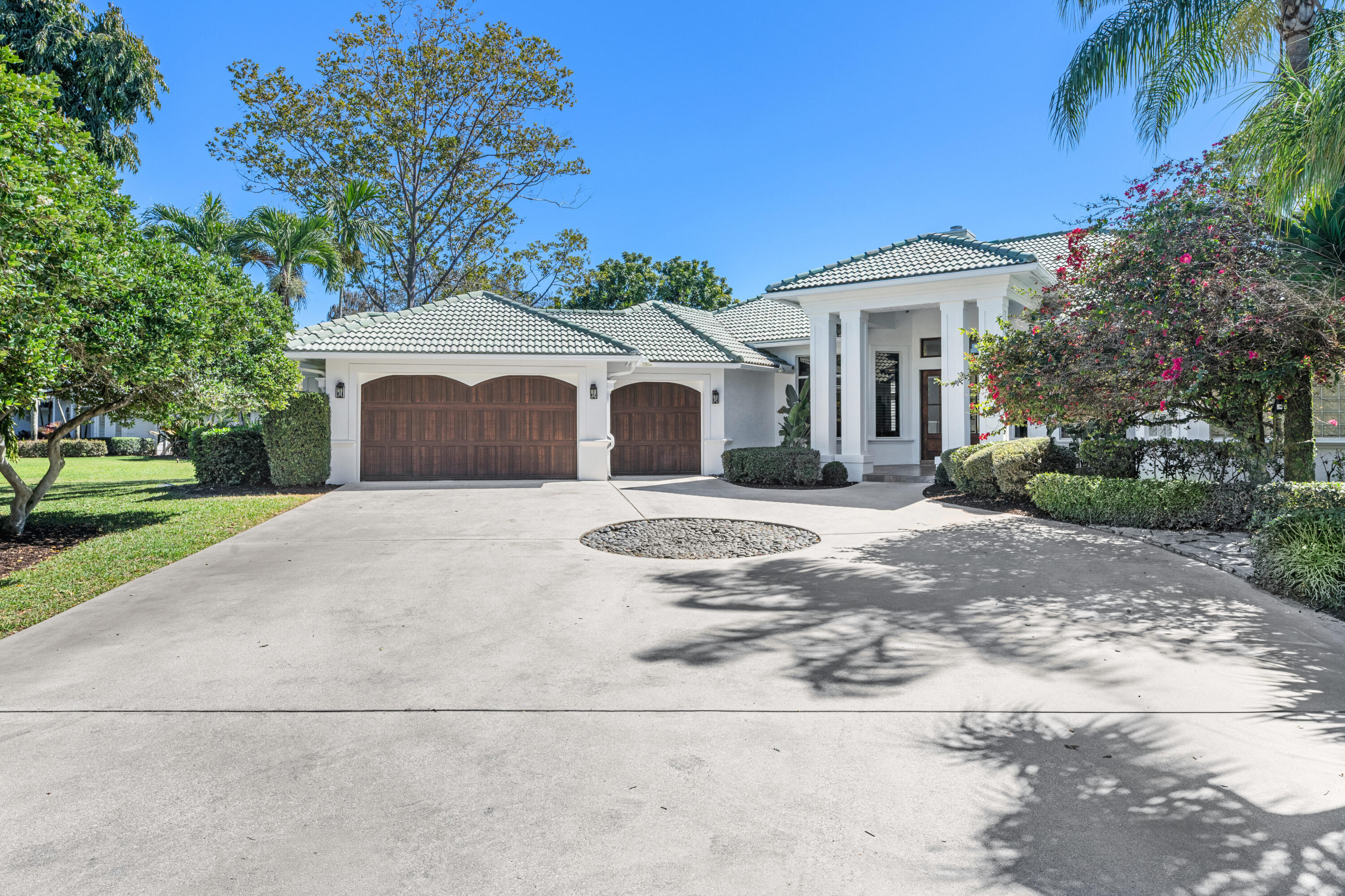 WELLINGTON AERO CLUB OF THE LANDINGS AT WELLINGTON - Residential