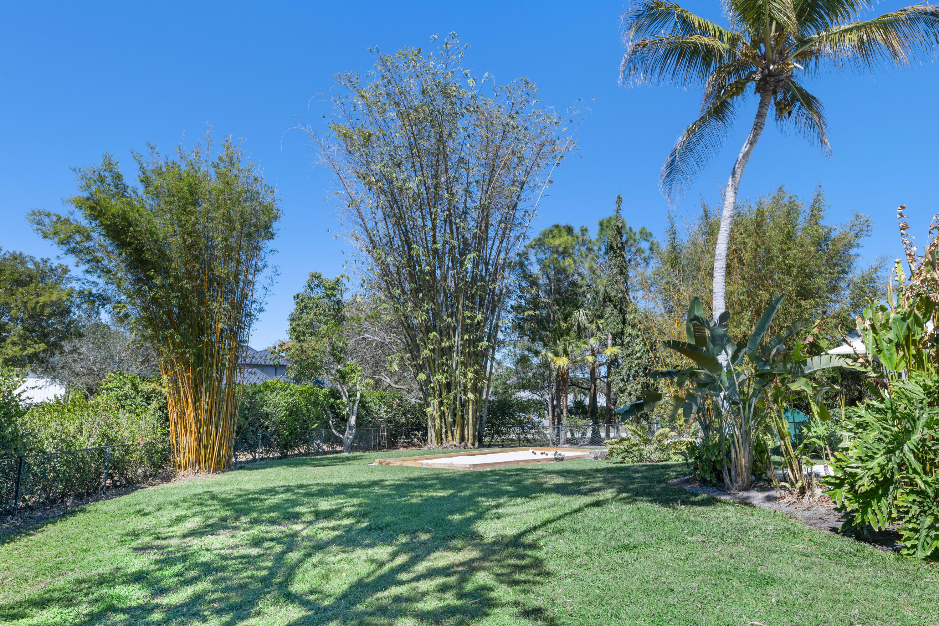 WELLINGTON AERO CLUB OF THE LANDINGS AT WELLINGTON - Residential