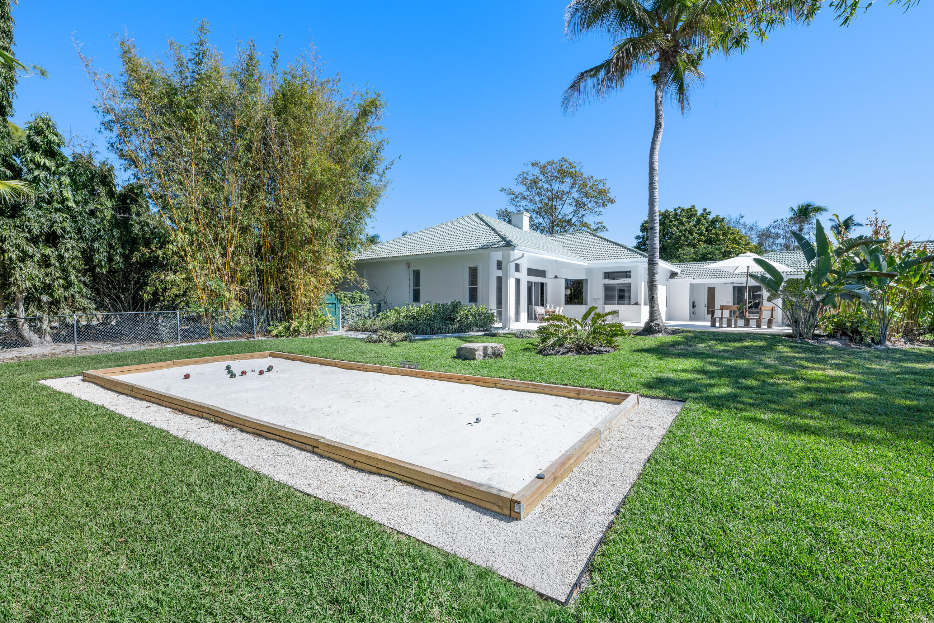 WELLINGTON AERO CLUB OF THE LANDINGS AT WELLINGTON - Residential
