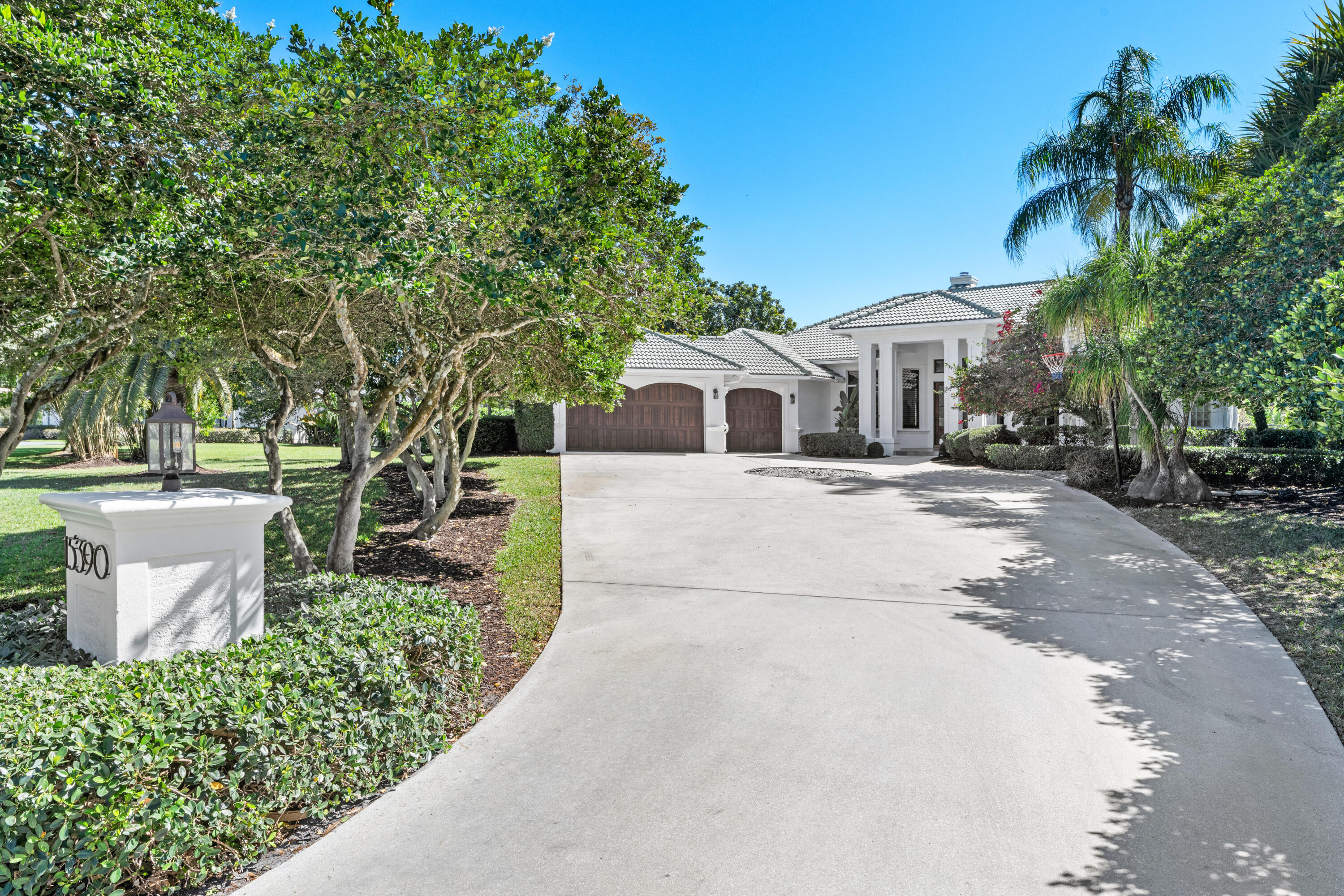 WELLINGTON AERO CLUB OF THE LANDINGS AT WELLINGTON - Residential