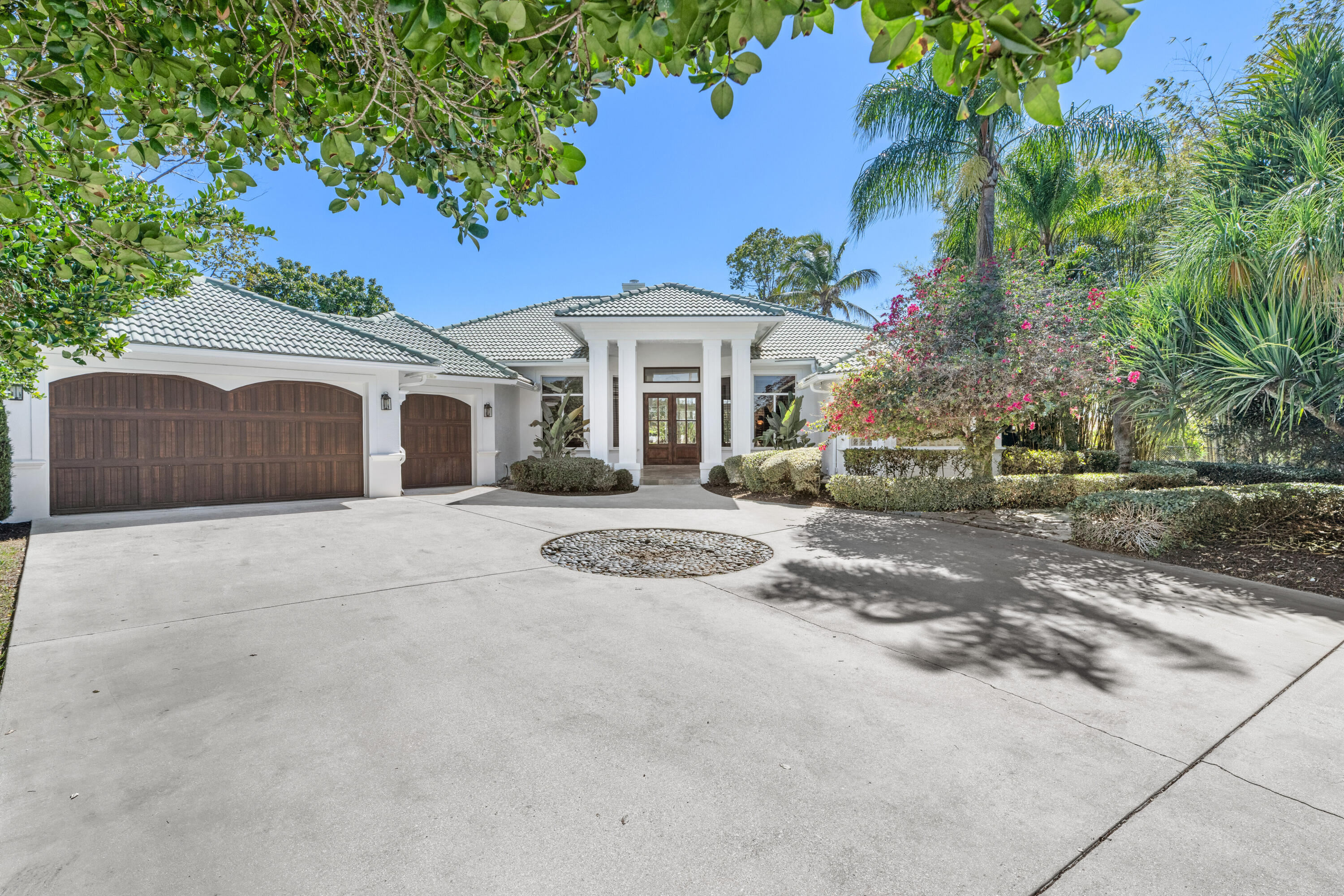 WELLINGTON AERO CLUB OF THE LANDINGS AT WELLINGTON - Residential