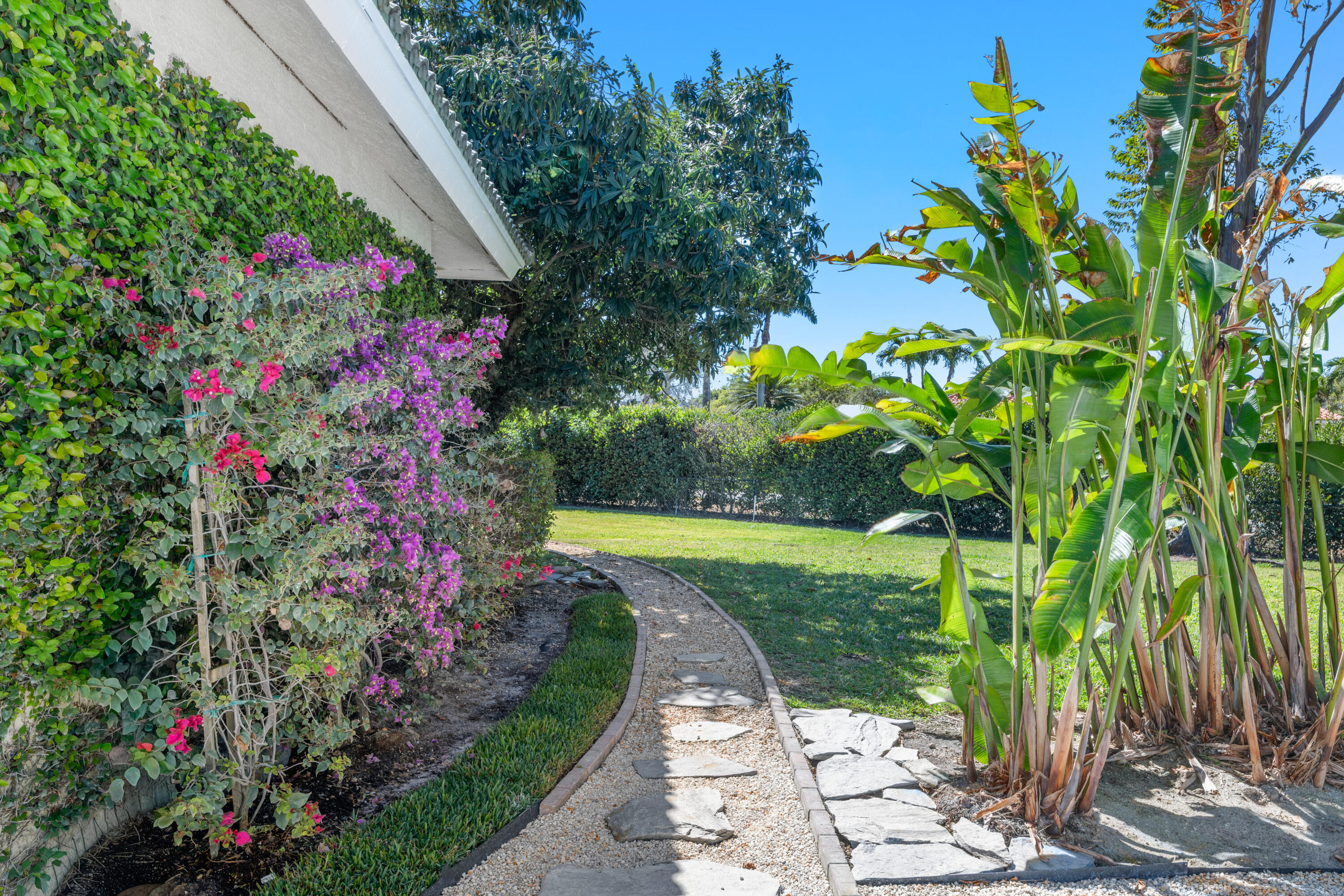 WELLINGTON AERO CLUB OF THE LANDINGS AT WELLINGTON - Residential