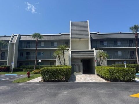 4070 Tivoli Court 302 Lake Worth FL 33467