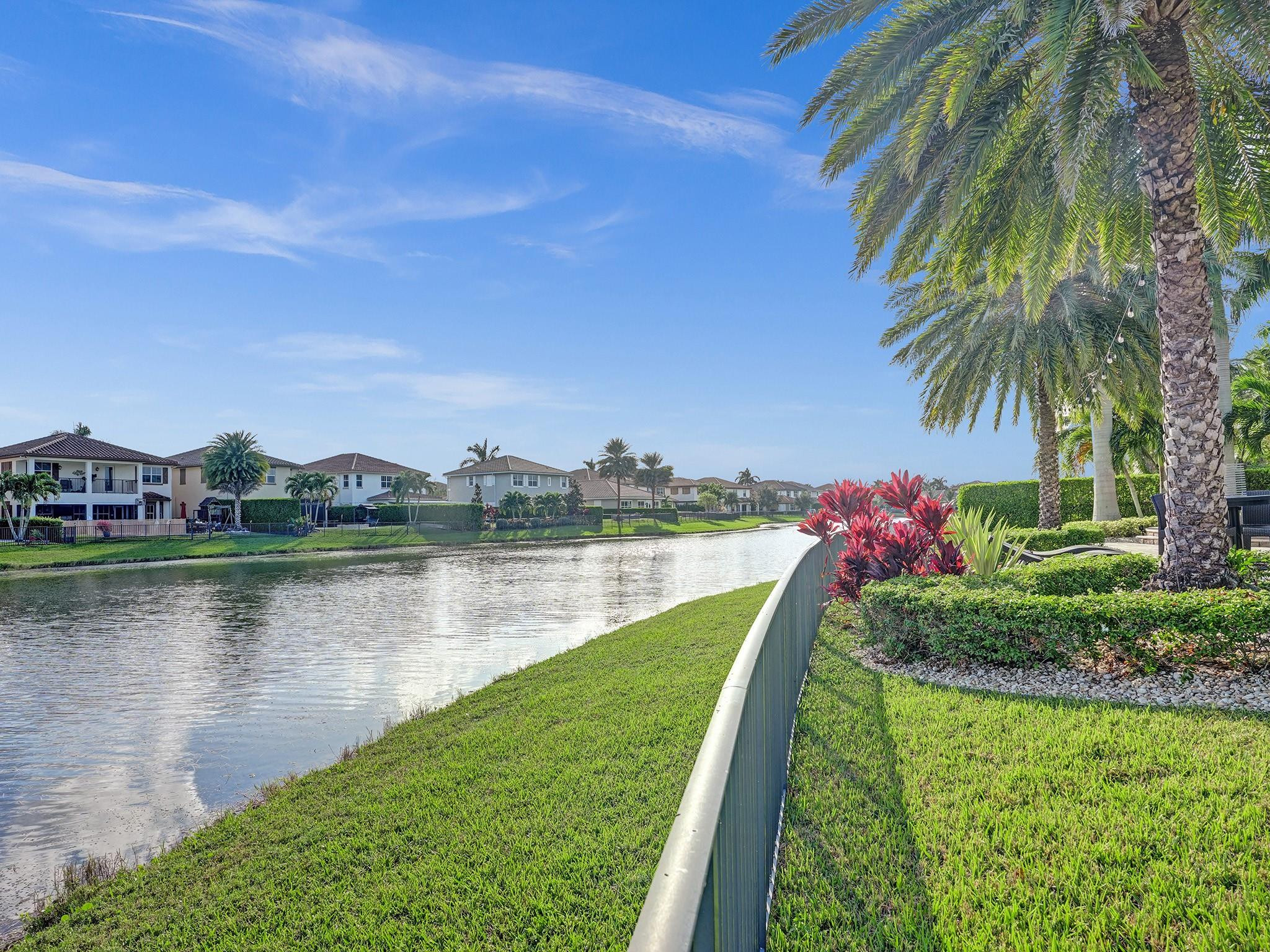MiraLago - Residential