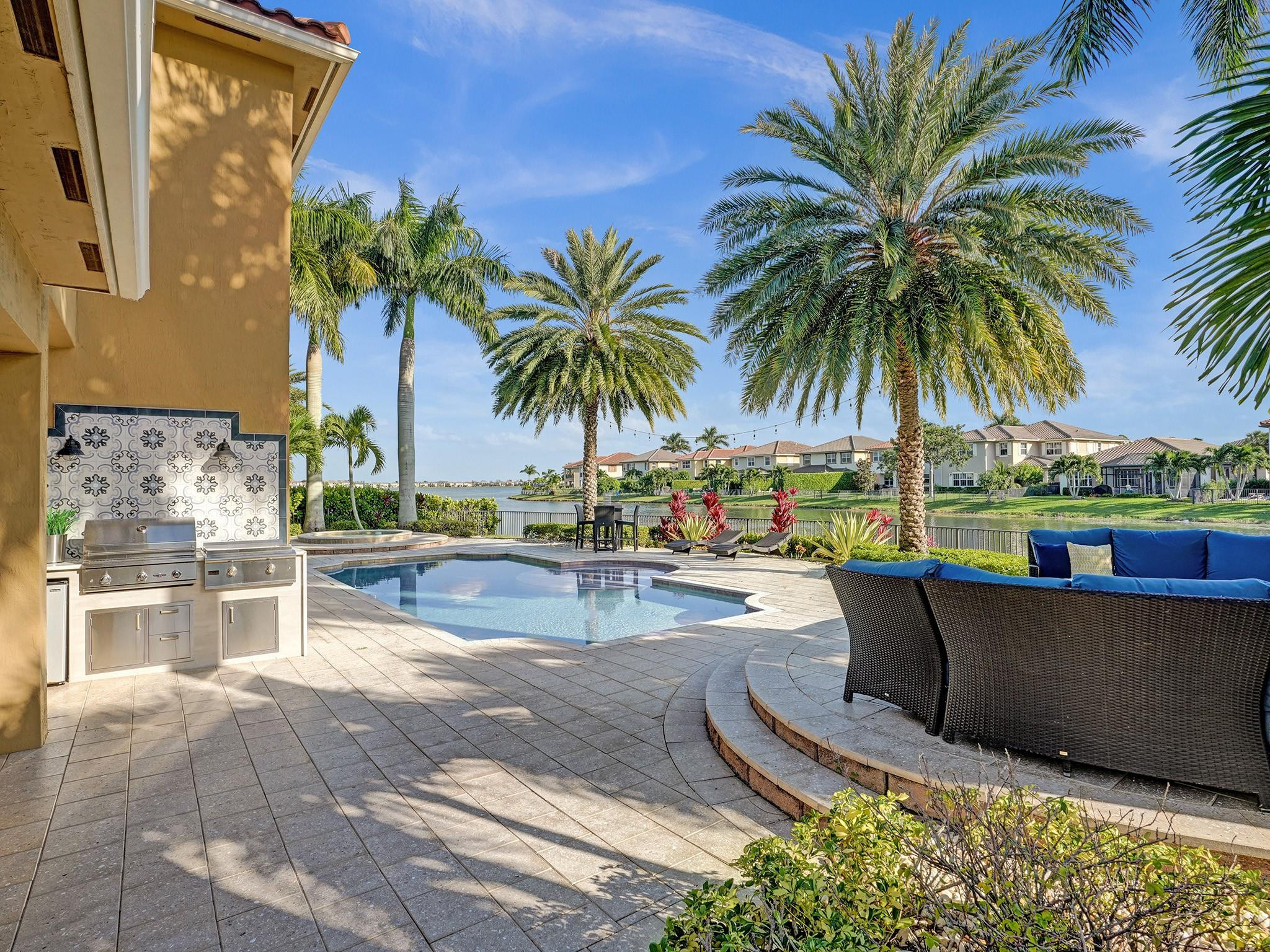 MiraLago - Residential