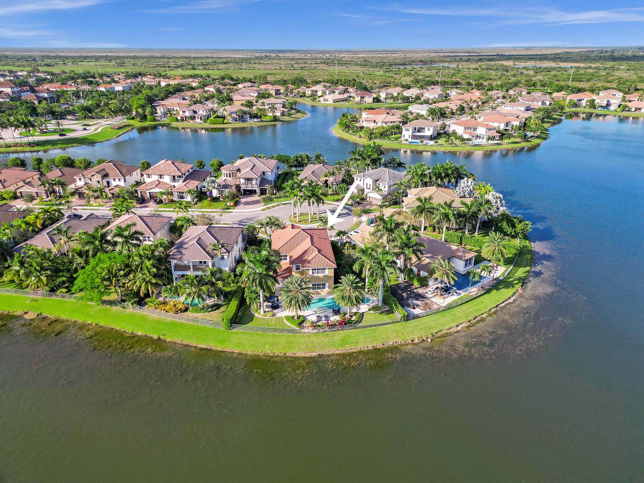 MiraLago - Residential