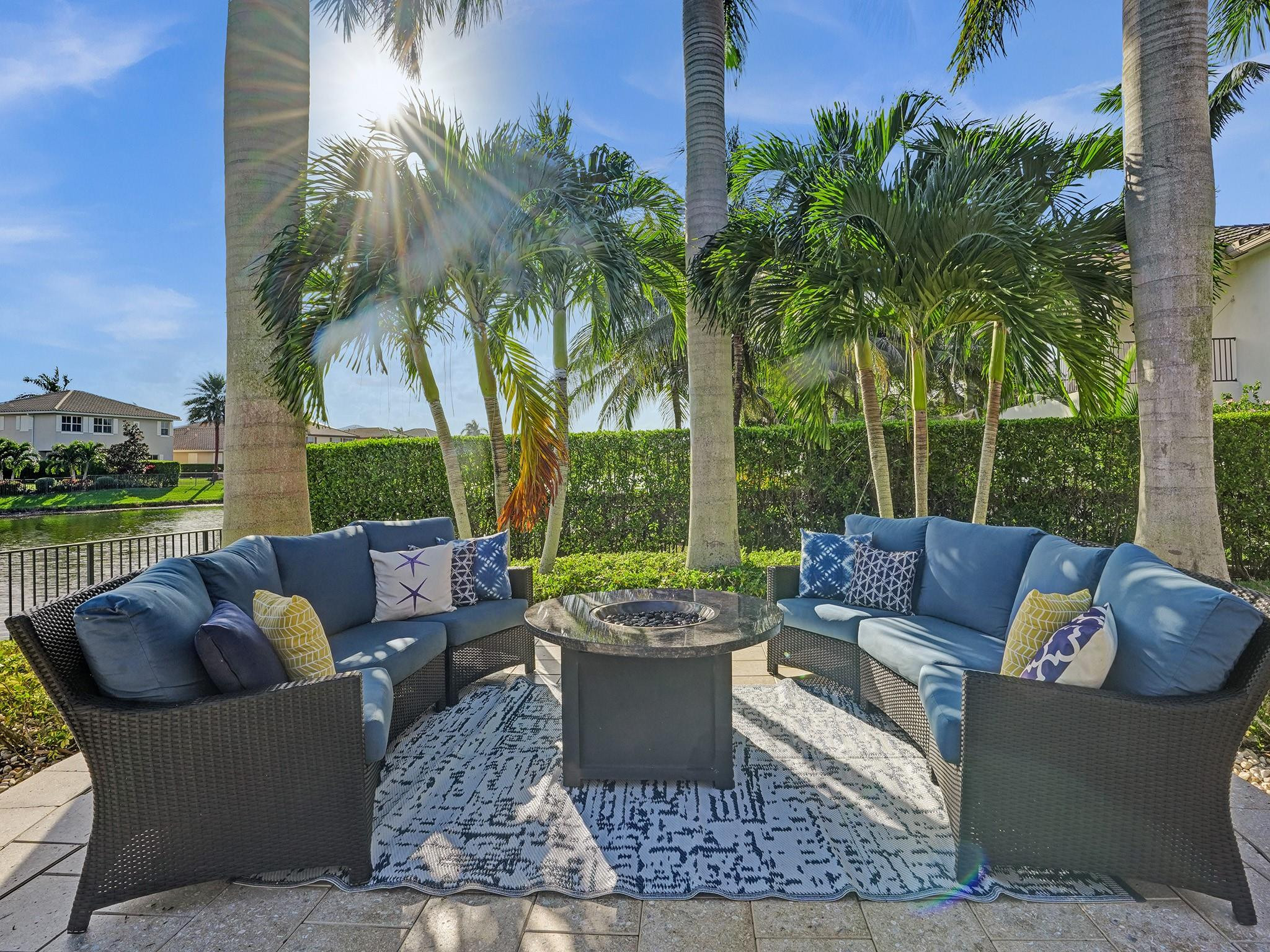 MiraLago - Residential