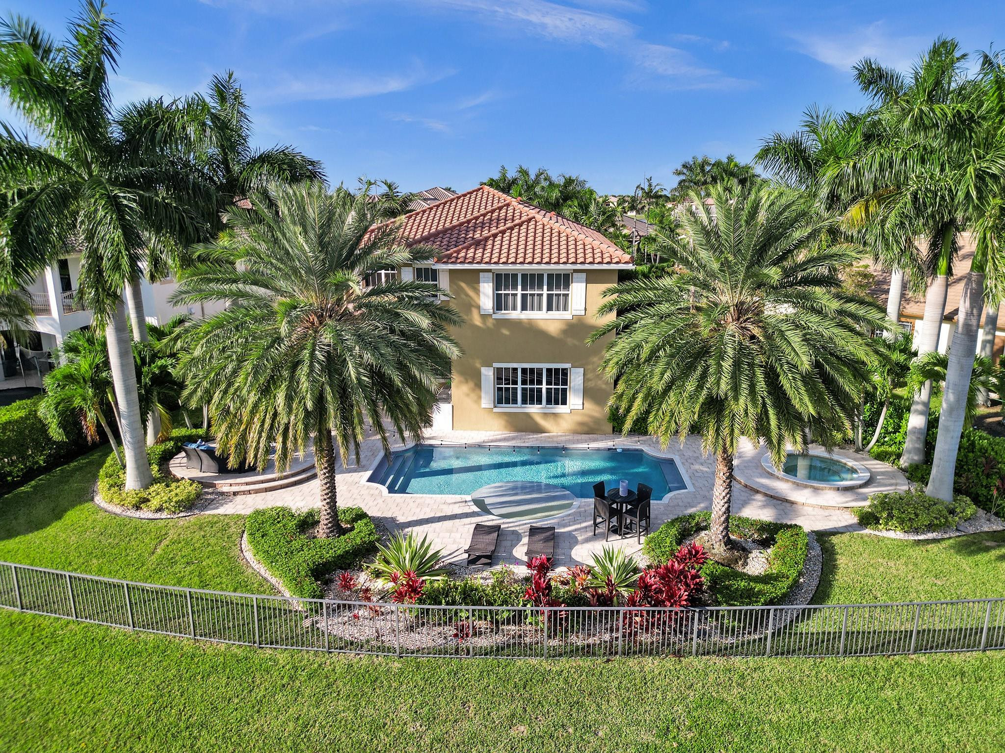 MiraLago - Residential