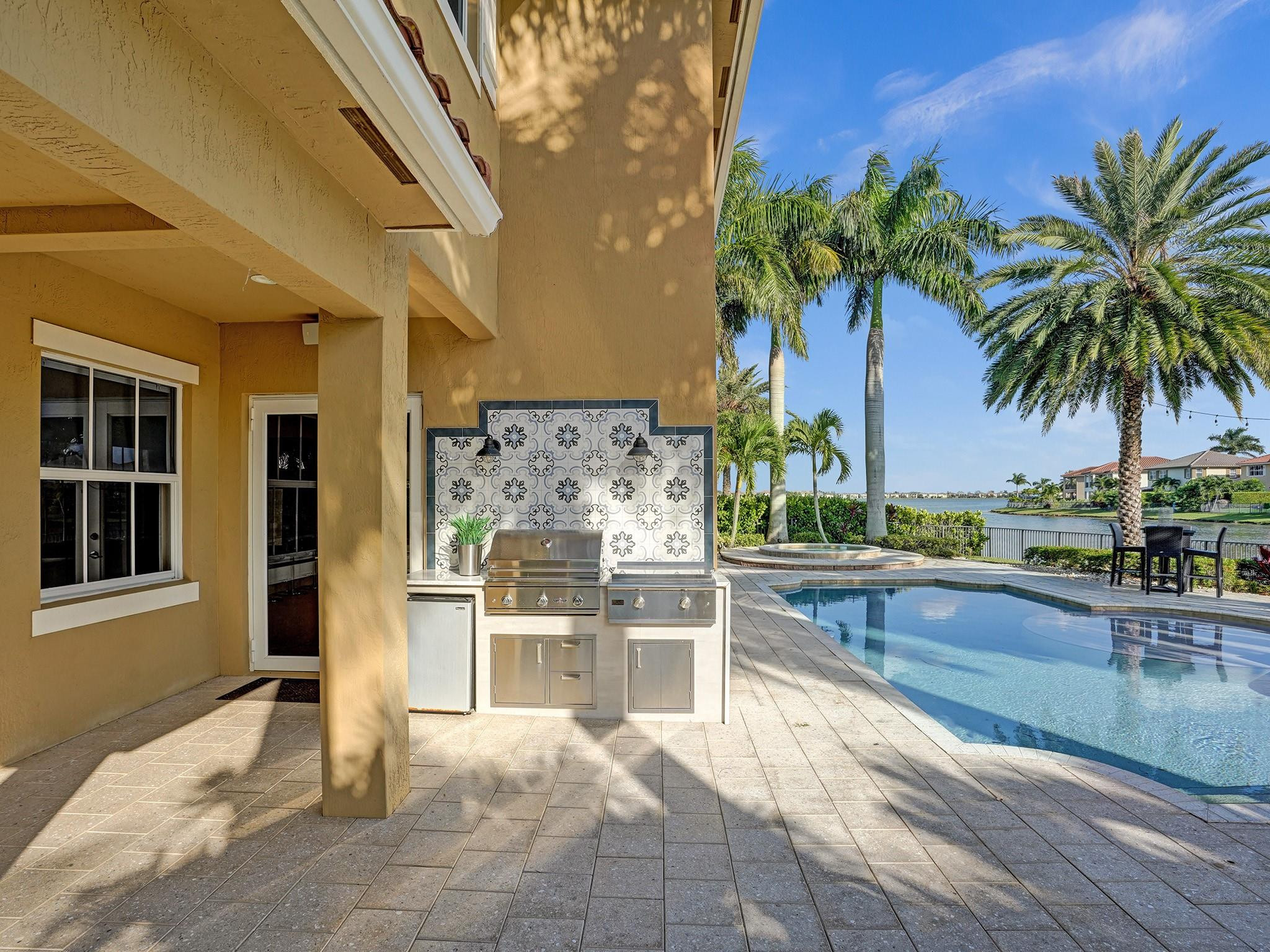 MiraLago - Residential