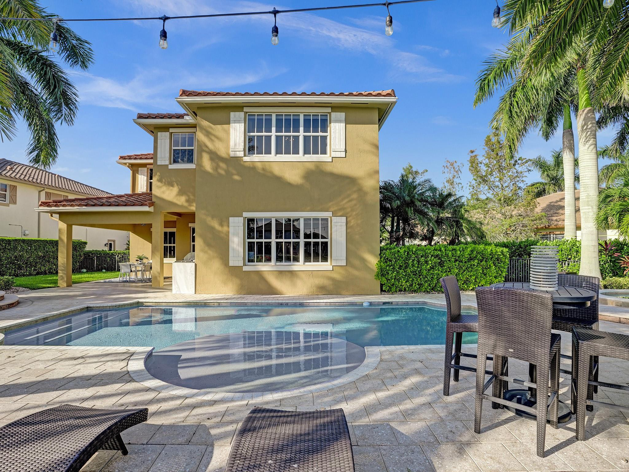 MiraLago - Residential