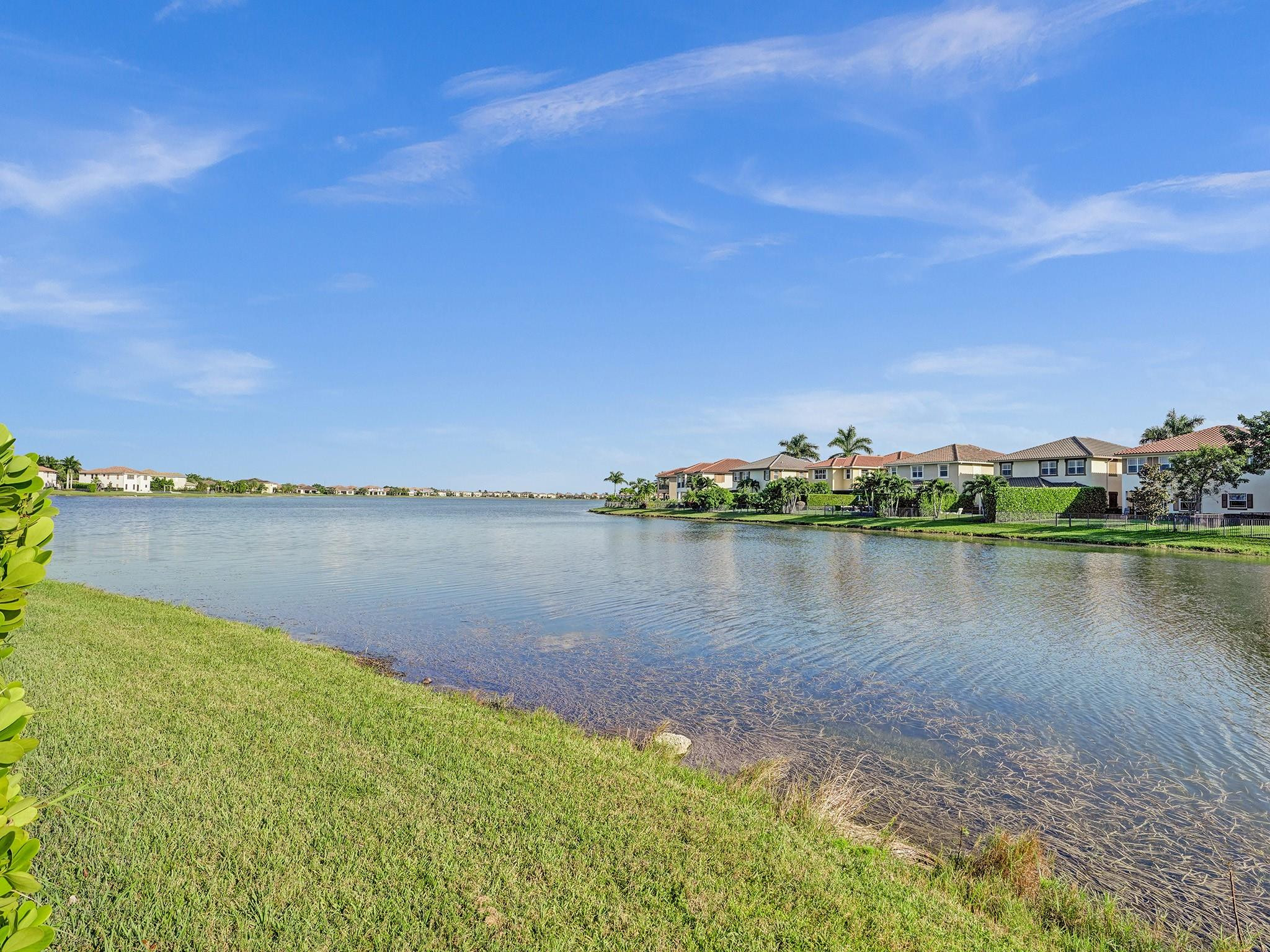 MiraLago - Residential