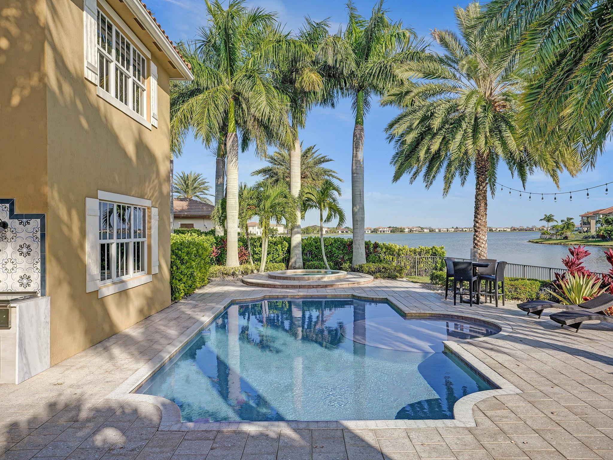 MiraLago - Residential