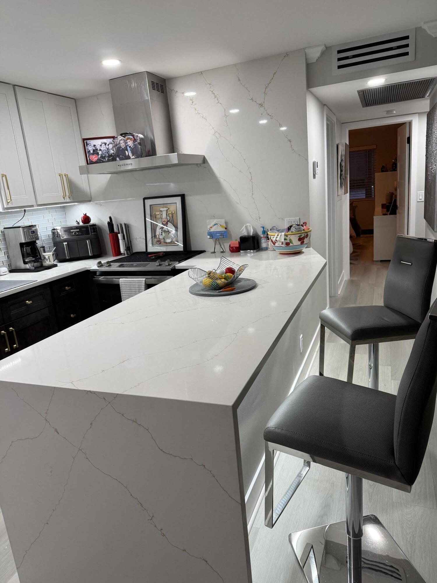 AINSLIE AT CENTURY VILLAGE CONDO - Residential Lease