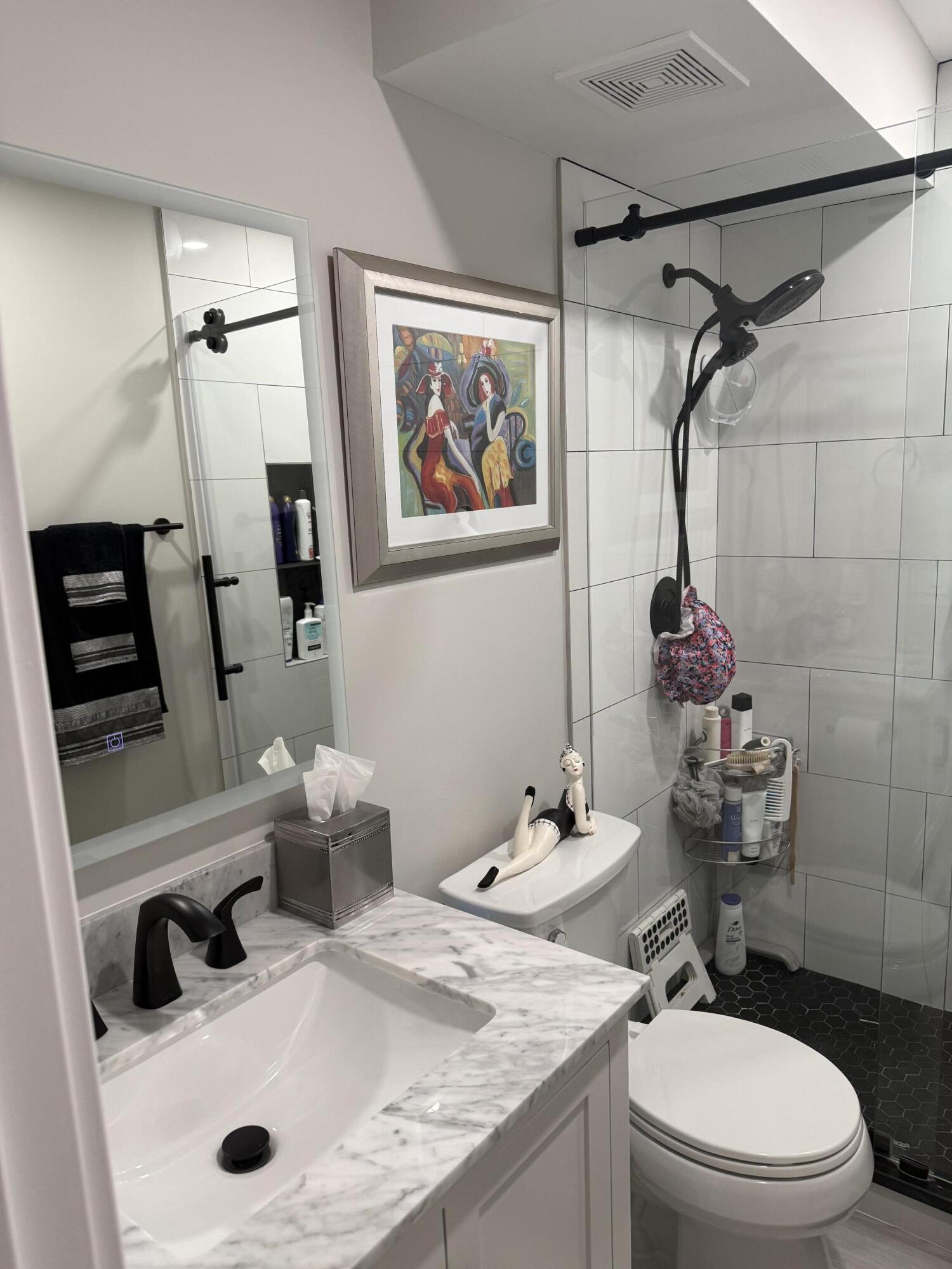AINSLIE AT CENTURY VILLAGE CONDO - Residential Lease