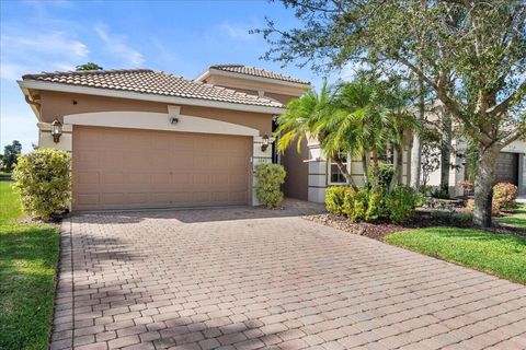 6645 Via Alfieri Lake Worth FL 33467