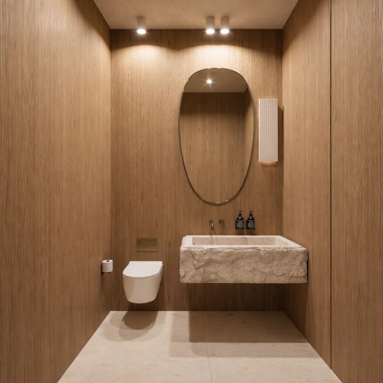 Hillsboro Mile - Land