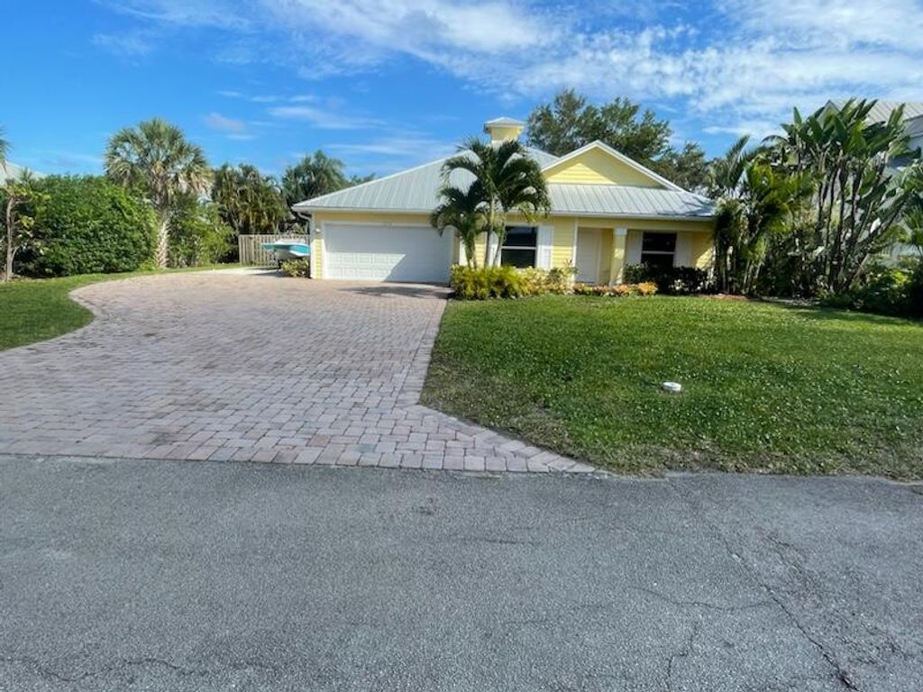 Photo of 5274 SE Tall Pines Way, Stuart, FL 34997 (MLS # R10994152)