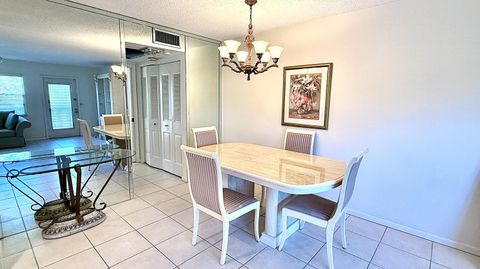 Tiny photo for 2009 Berkshire A, Deerfield Beach, FL 33442 (MLS # B26005509)