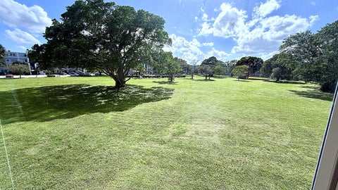Tiny photo for 2009 Berkshire A, Deerfield Beach, FL 33442 (MLS # B26005509)