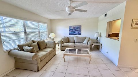 Tiny photo for 2009 Berkshire A, Deerfield Beach, FL 33442 (MLS # B26005509)