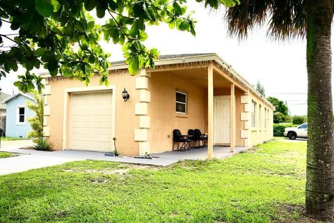 A home in Lake Worth