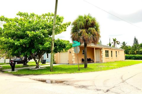 A home in Lake Worth