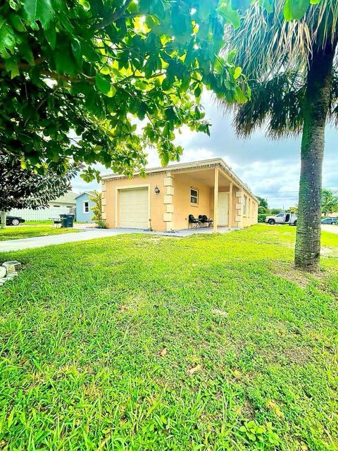 A home in Lake Worth