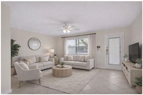 608 Normandy M Delray Beach FL 33484