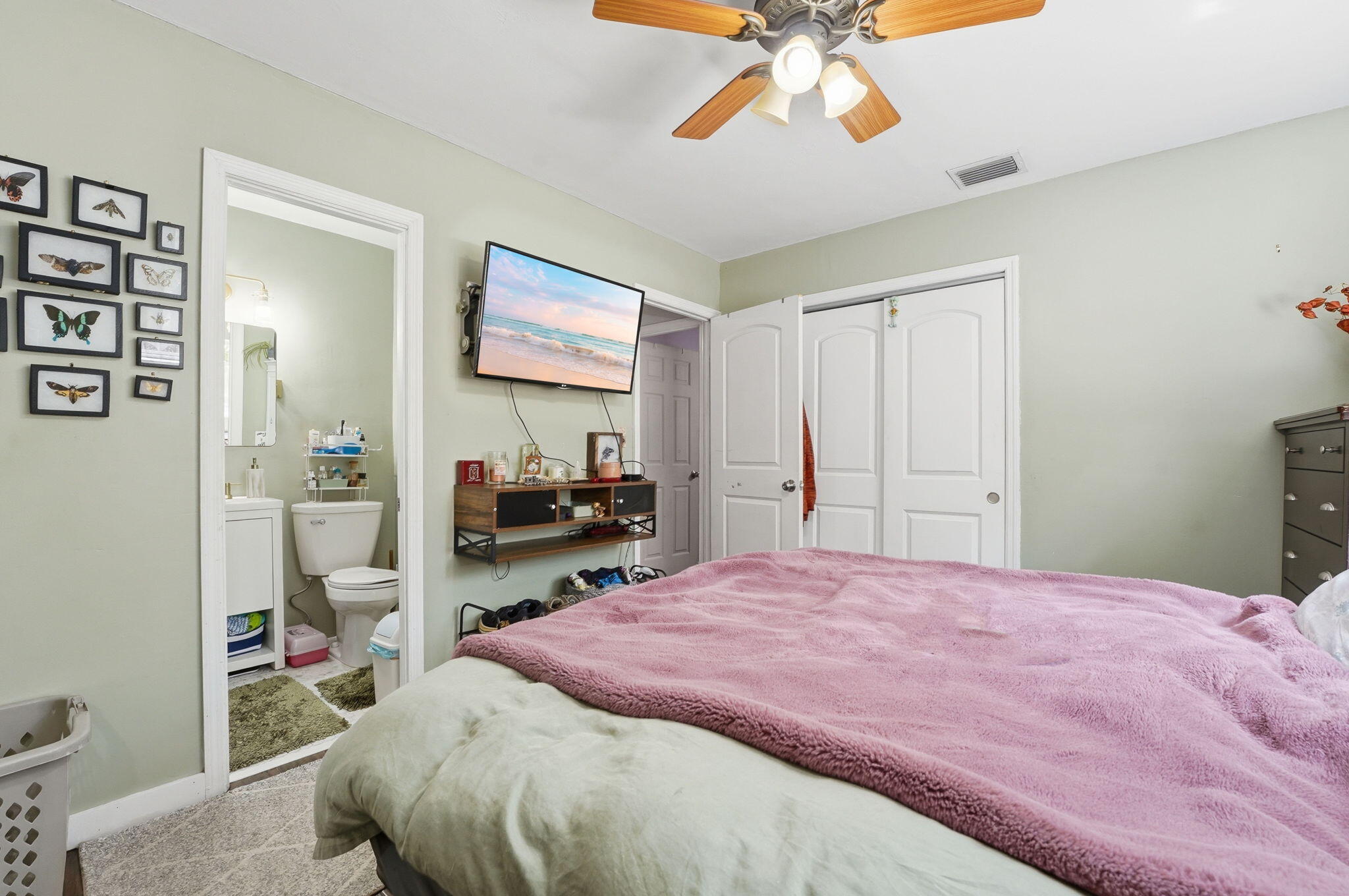 TROPICAL MANORS - Residential