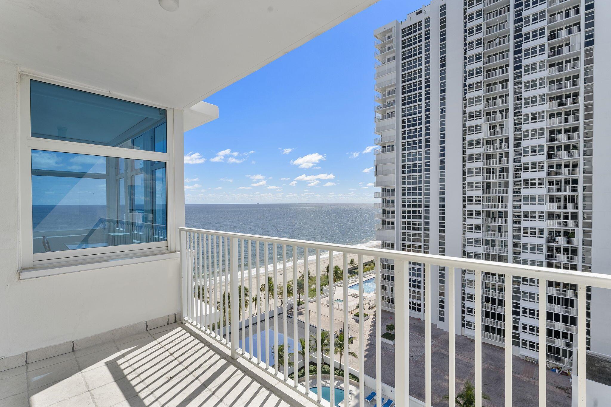 THE RENAISSANCE OF POMPAN - Residential Lease