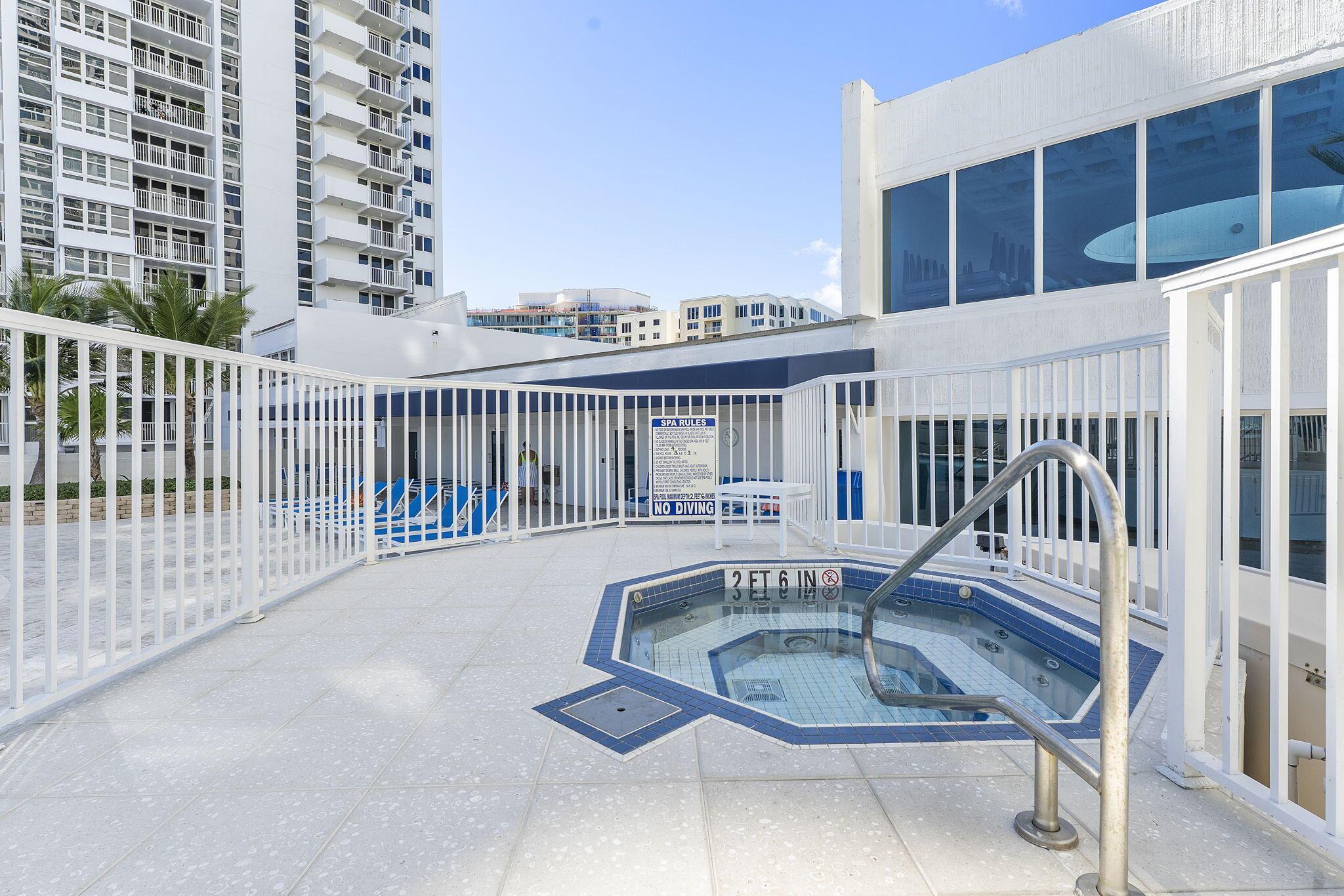 THE RENAISSANCE OF POMPAN - Residential Lease