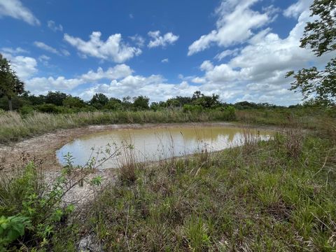 Single Family Residence in Okeechobee FL 19145 270th Street St 8.jpg