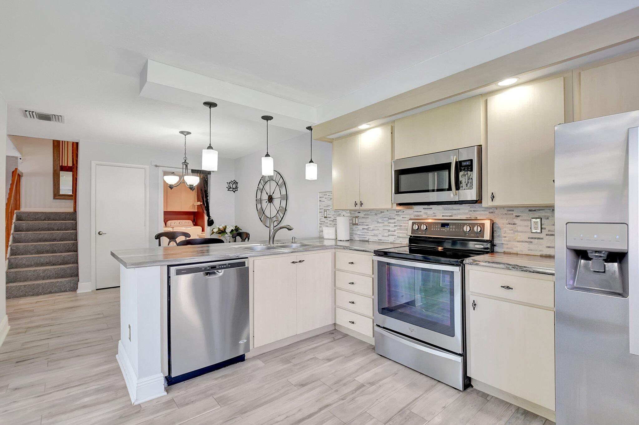 WELLESLEY AT BOYNTON BEACH - Residential