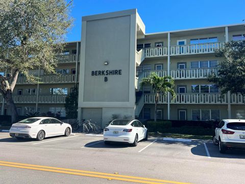 A home in Deerfield Beach