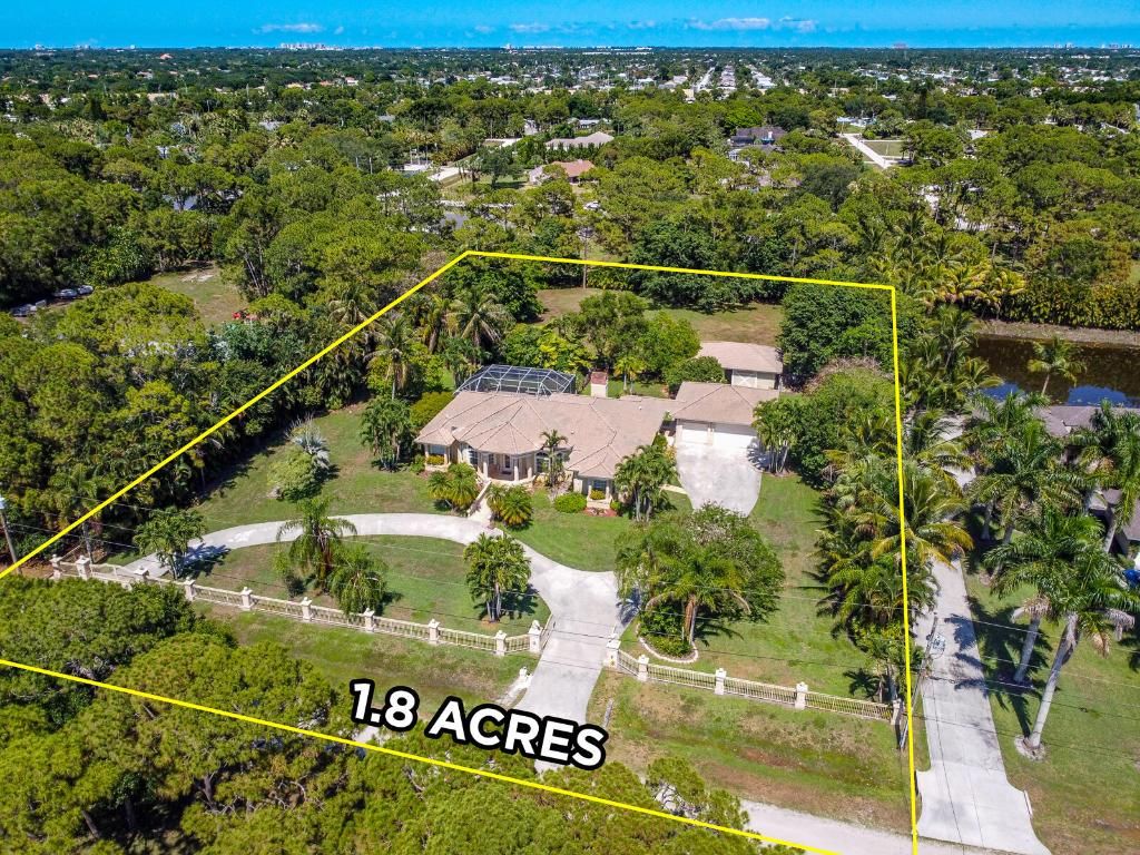 Photo of 15314 70th Trail N, Palm Beach Gardens, FL 33418 (MLS # R10988319)