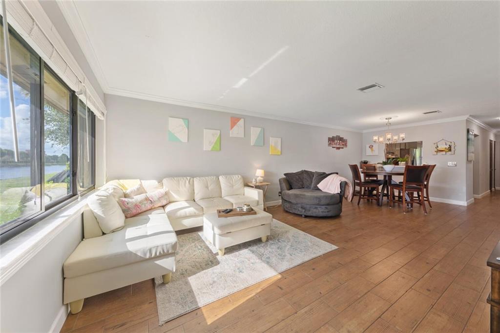 DELRAY OAKS CONDO - Residential