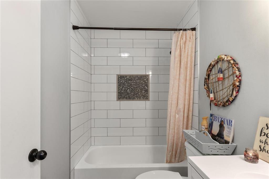 DELRAY OAKS CONDO - Residential