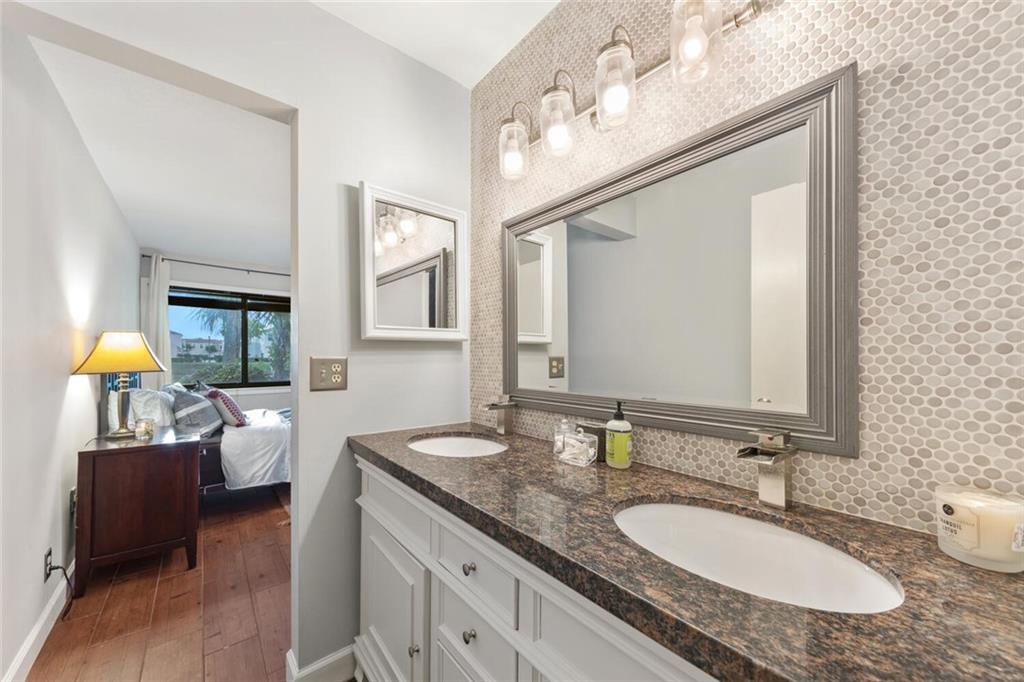 DELRAY OAKS CONDO - Residential