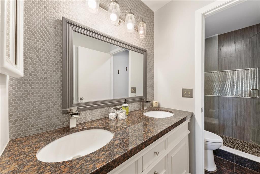 DELRAY OAKS CONDO - Residential