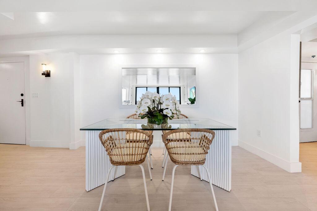 Trianon Condominium - Residential