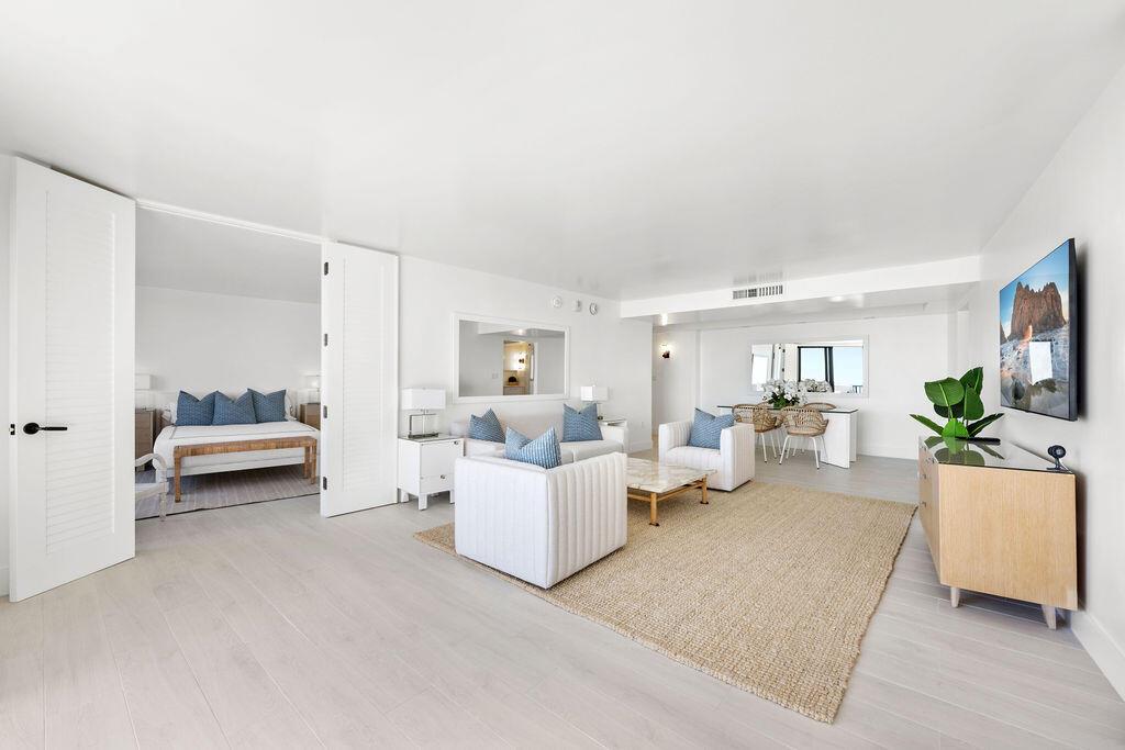 Trianon Condominium - Residential
