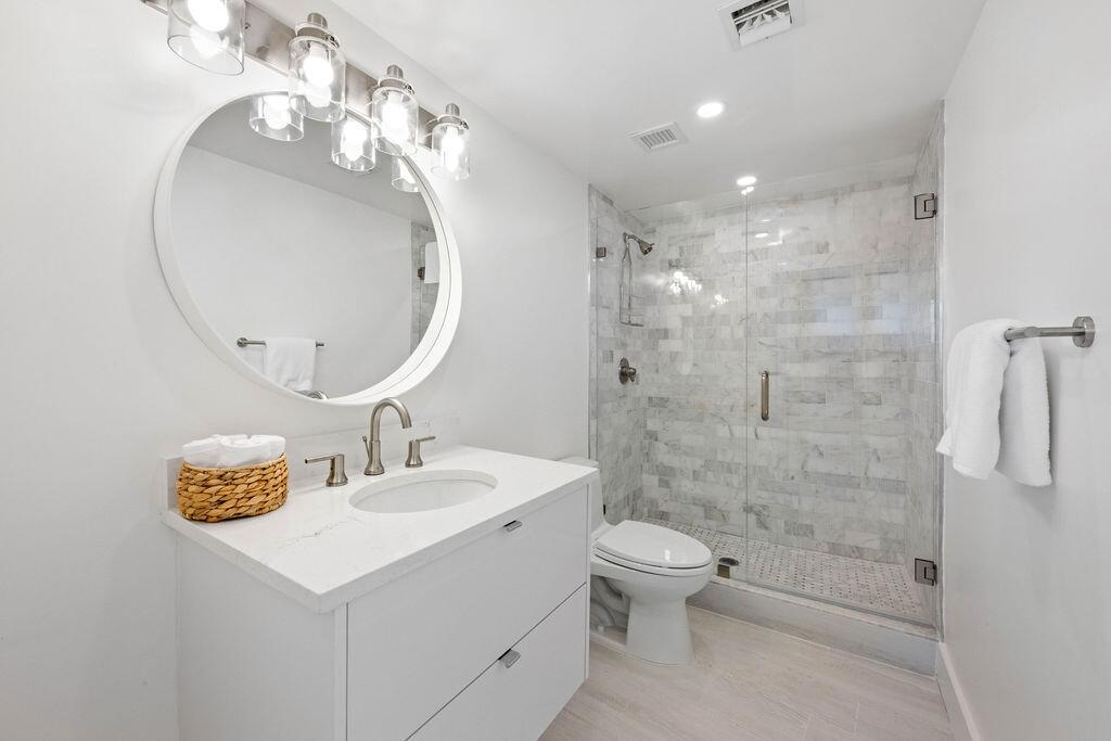 Trianon Condominium - Residential
