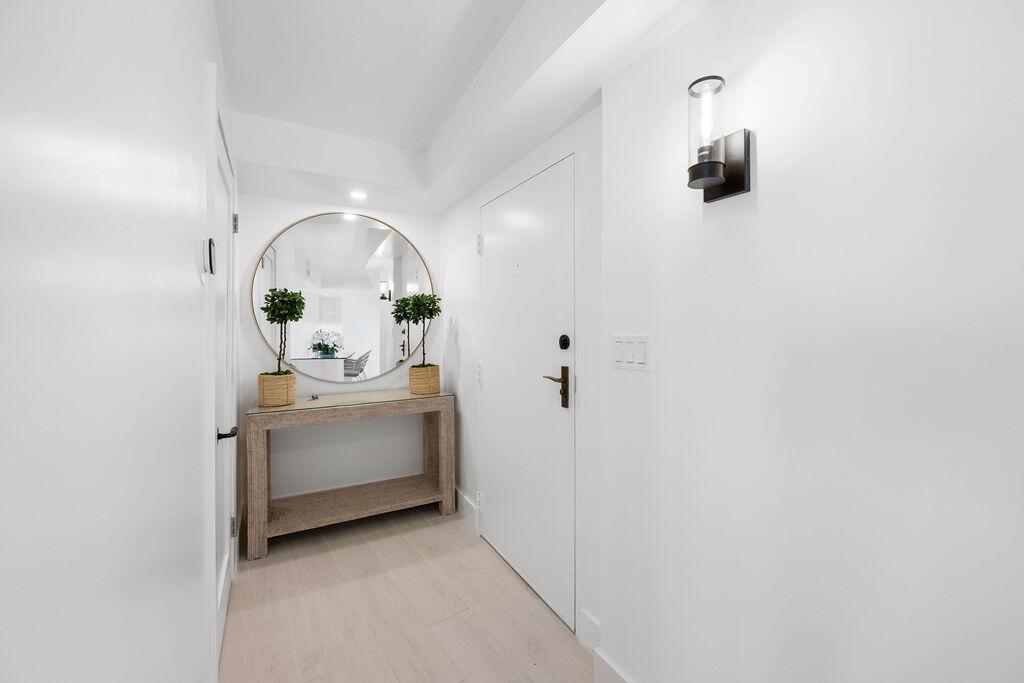 Trianon Condominium - Residential