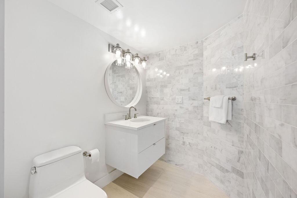 Trianon Condominium - Residential