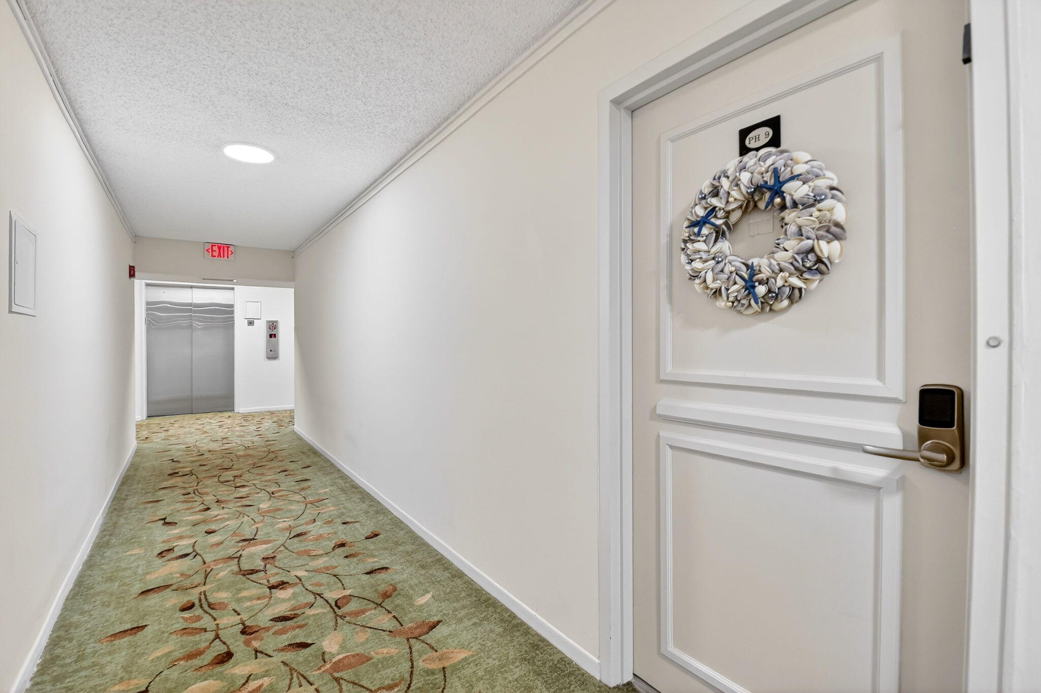 MAYFAIR HOUSE - Residential