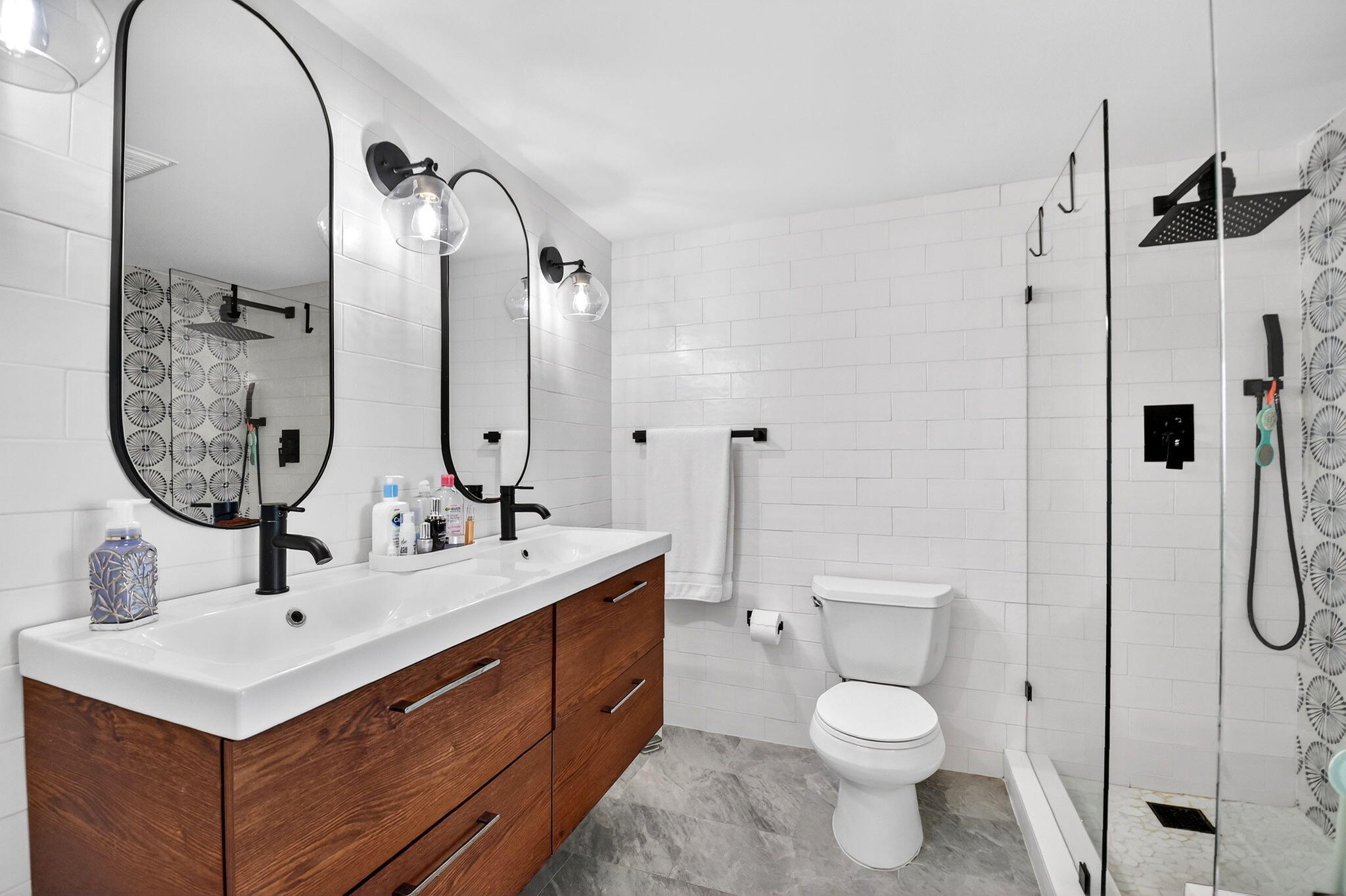 MAYFAIR HOUSE - Residential