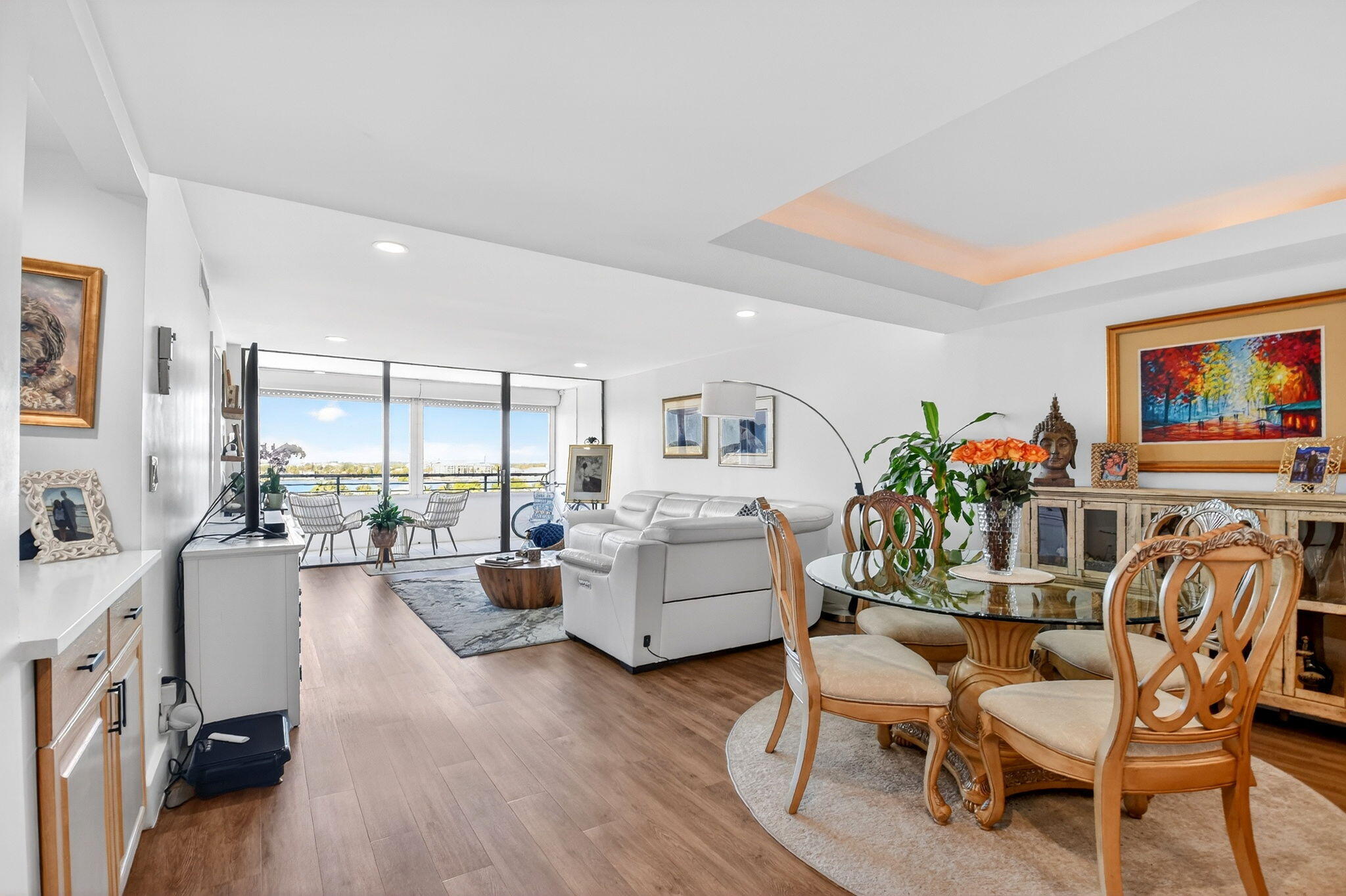 MAYFAIR HOUSE - Residential